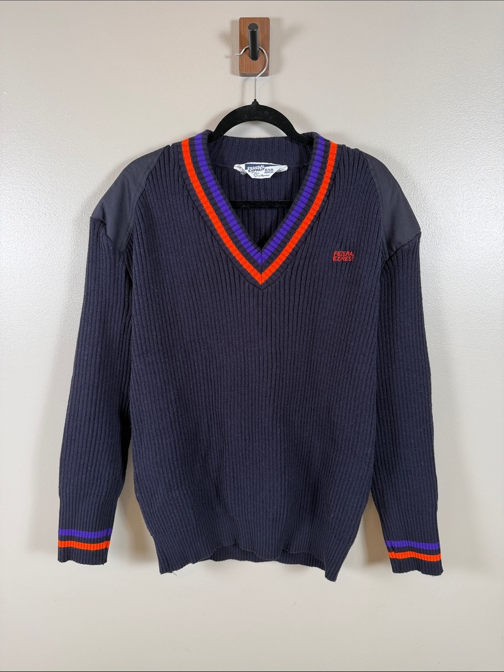 Vintage Federal Express Men’s Navy V-Neck Sweater with Orange and Purple Trim XL